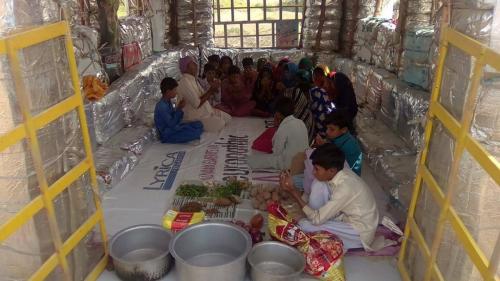 Gul Bahao puts up Mosque at a village in Thatta